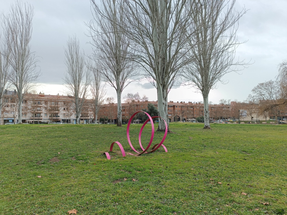 Un dels espirals situats al Parc de les Morisques (3)