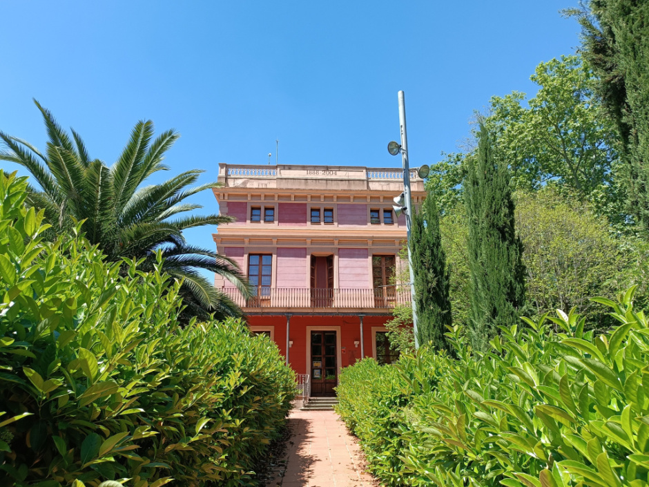 Passadís d'accés a la torre