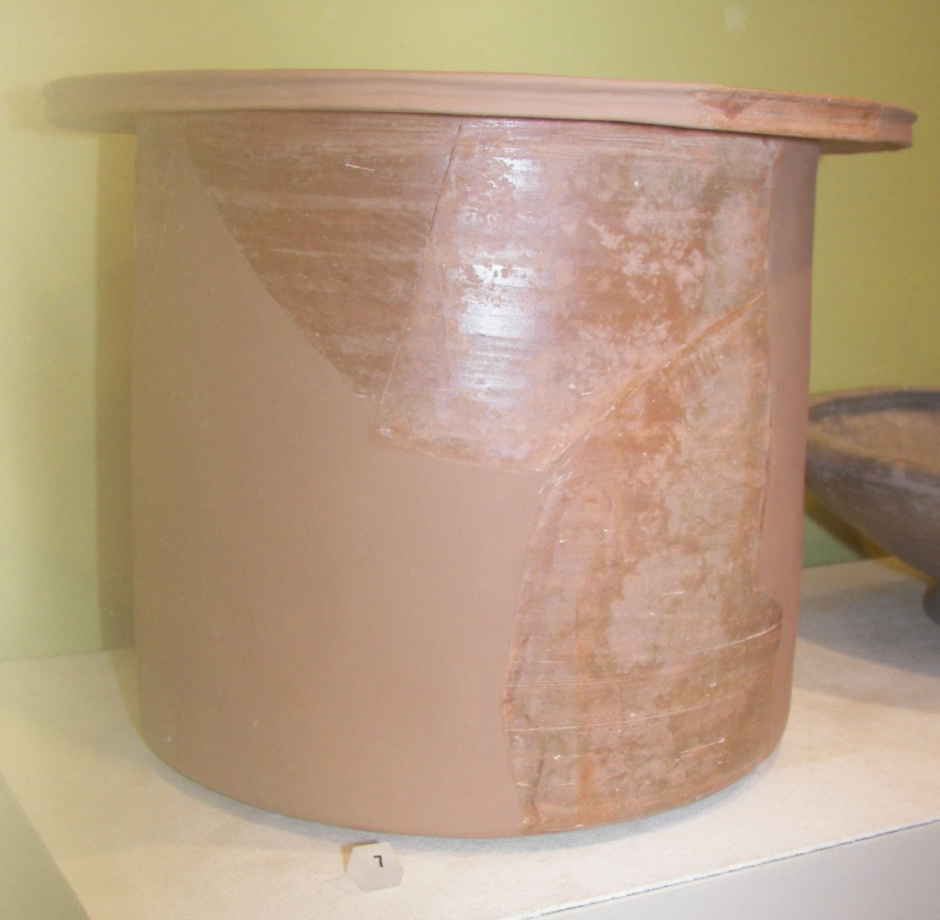 Kalathos ibèric pintat (Mireia Andújar Masid / Museu d'Història de Sabadell)