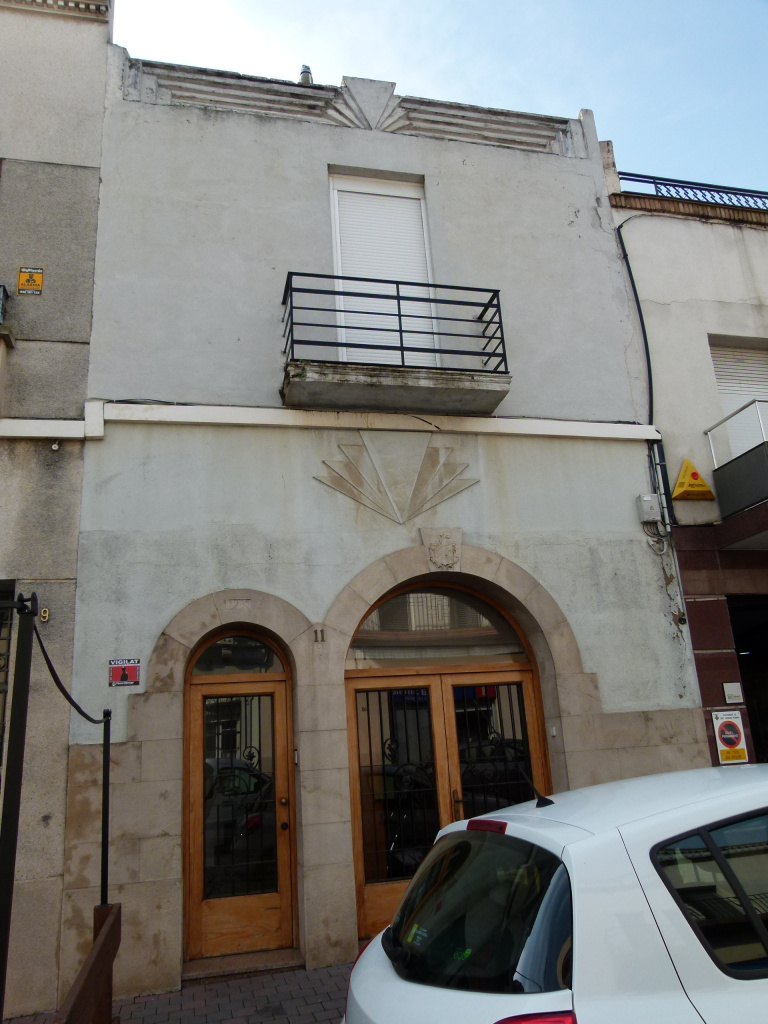 Casa del carrer Mossèn Cinto Verdaguer 11