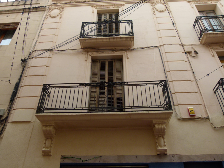 Casa carrer del Dr. Escayola 4
