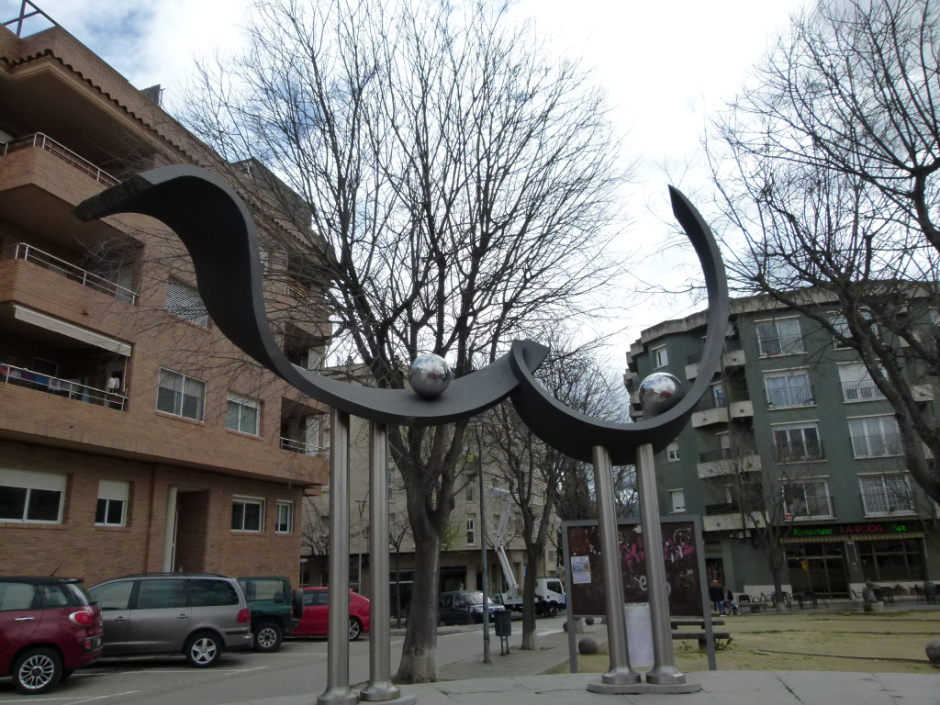 Escultura "A la sardana"