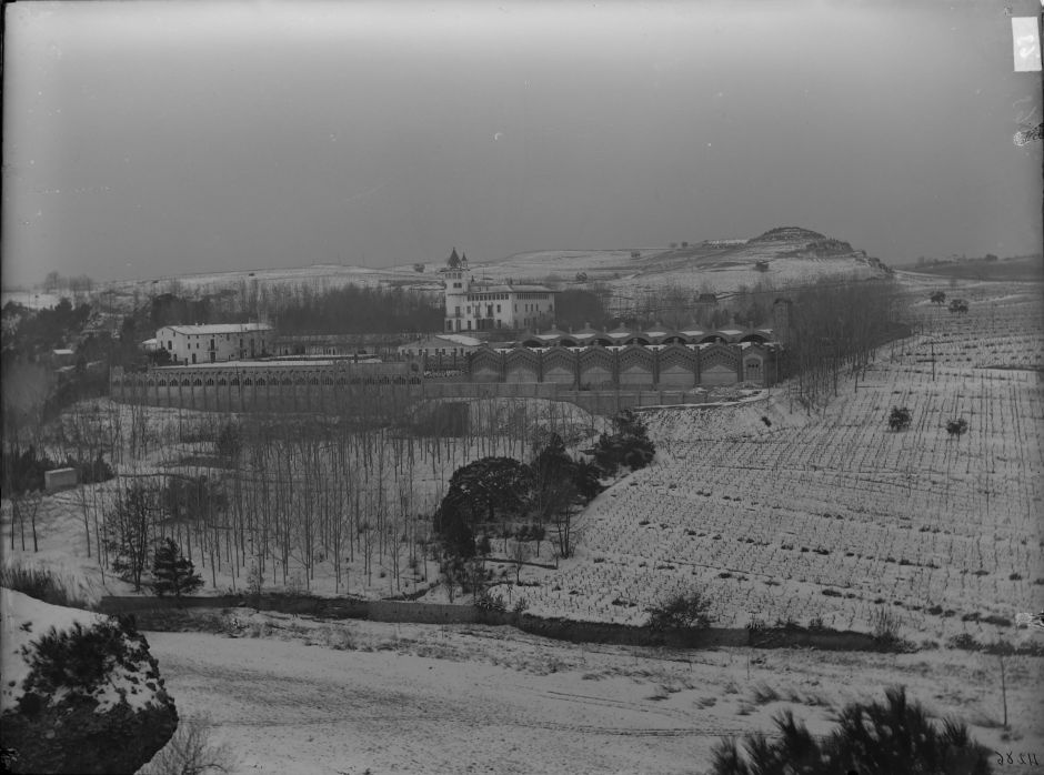 Fons d'imatges de Sant Sadurní d'Anoia a l'Arxiu Comarcal de l'Alt Penedès