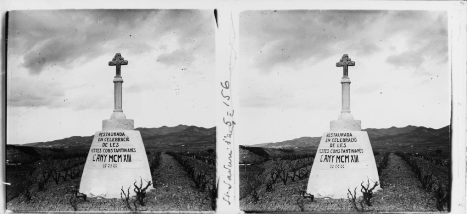 La Creu trencada (1914). Font: Fons Josep Salvany. Memòria Digital de Catalunya.