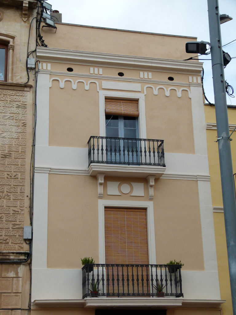 Casa de la plaça de l’Ajuntament 9