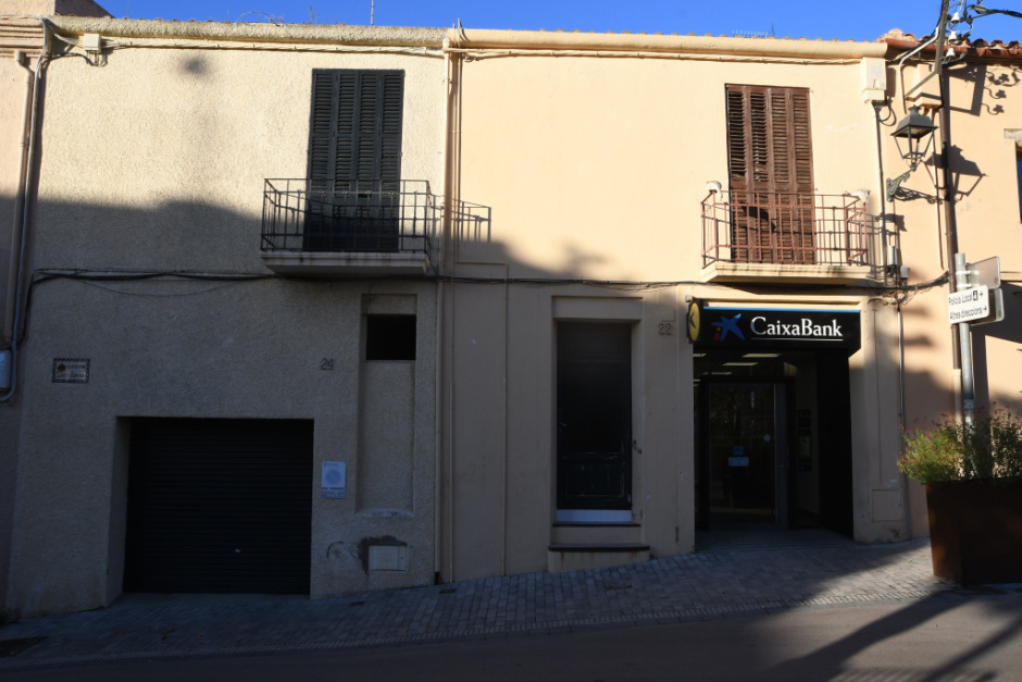 Detall d'una de les façanes. 