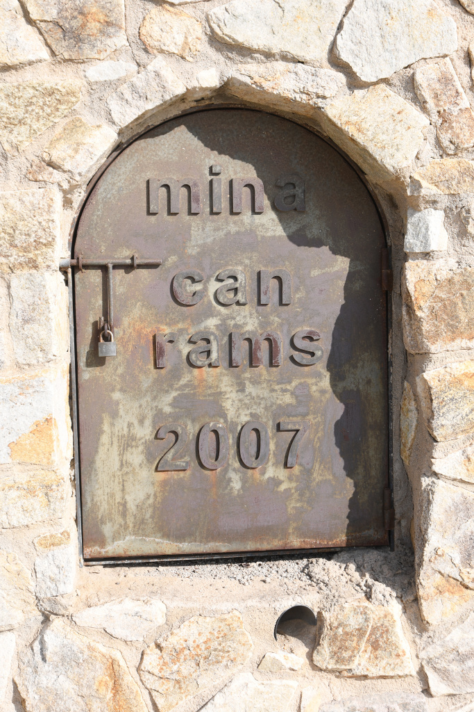 Detall de la portella de ferro. 