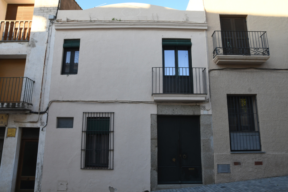 Imatge de detall d'alguna de les cases del carrer de Sant Antoni. 