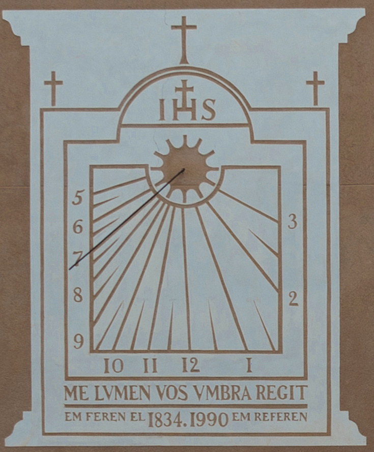 Rellotge de sol de can Mora de Baix. Tractament de la imatge: Laura Bosch (2025), a partir de la fotografia de Joan Buch Baqués.