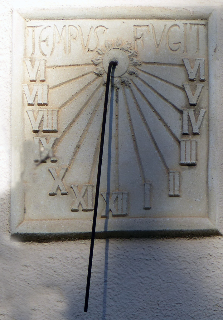 Rellotge de sol de La Patufa. 