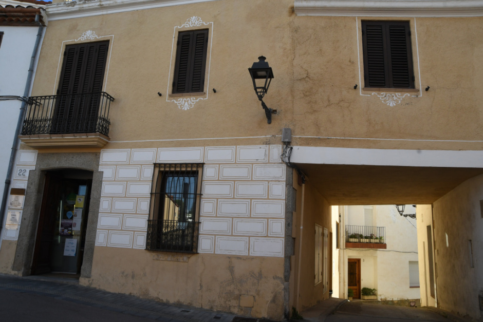 Detalls de la façana de la casa del carrer Major, núm. 22. 