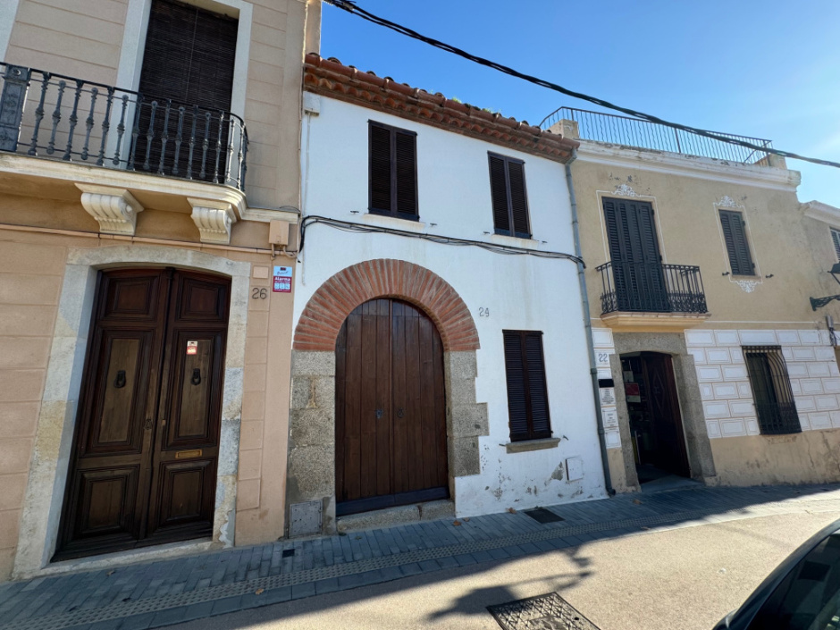Casa del Carrer Major, núm. 24. Vista de conjunt. 
