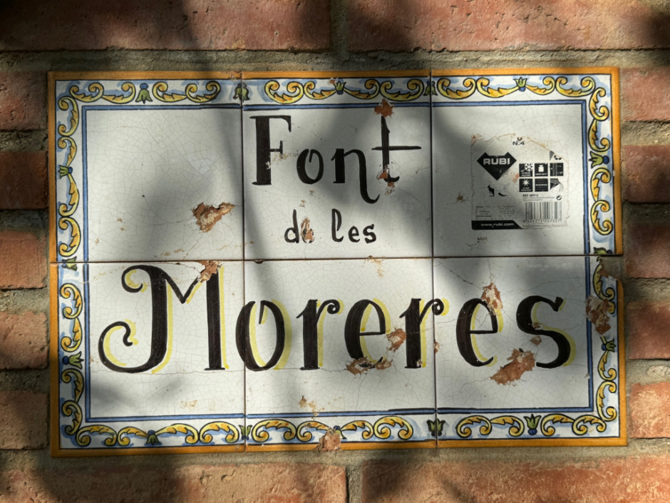 Detall del plafó ceràmic. 