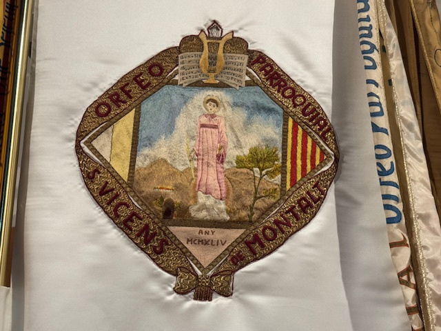 Detall de la imatge central del penó. 