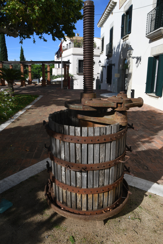 Premsa vertical de gàbia. 