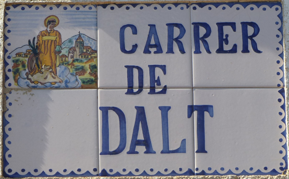 Plafó ceràmic del carrer de Dalt. 