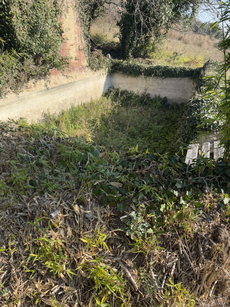 Safareig al costat de la Font d'en Cinto. 