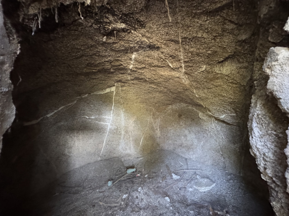 Vista de l'interior de la cel·la. 