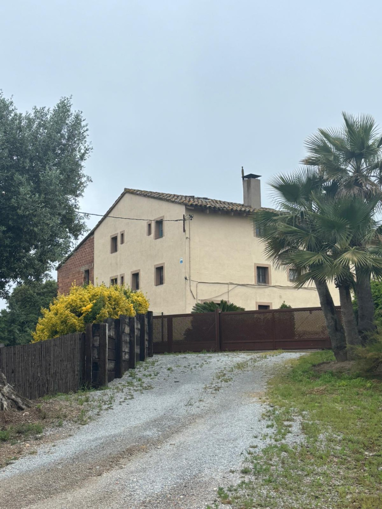 Imatge actual de la façana de Can Pau Guinart. Font: Fotografia pròpia.