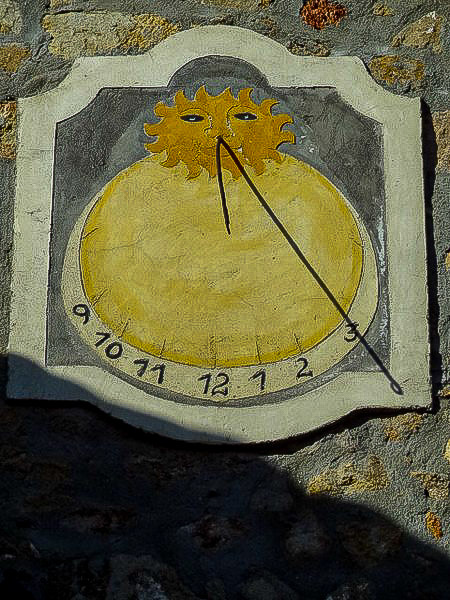 Imatge del rellotge de sol del Trull. Font: Societat Gnonòmica de Catalunya
