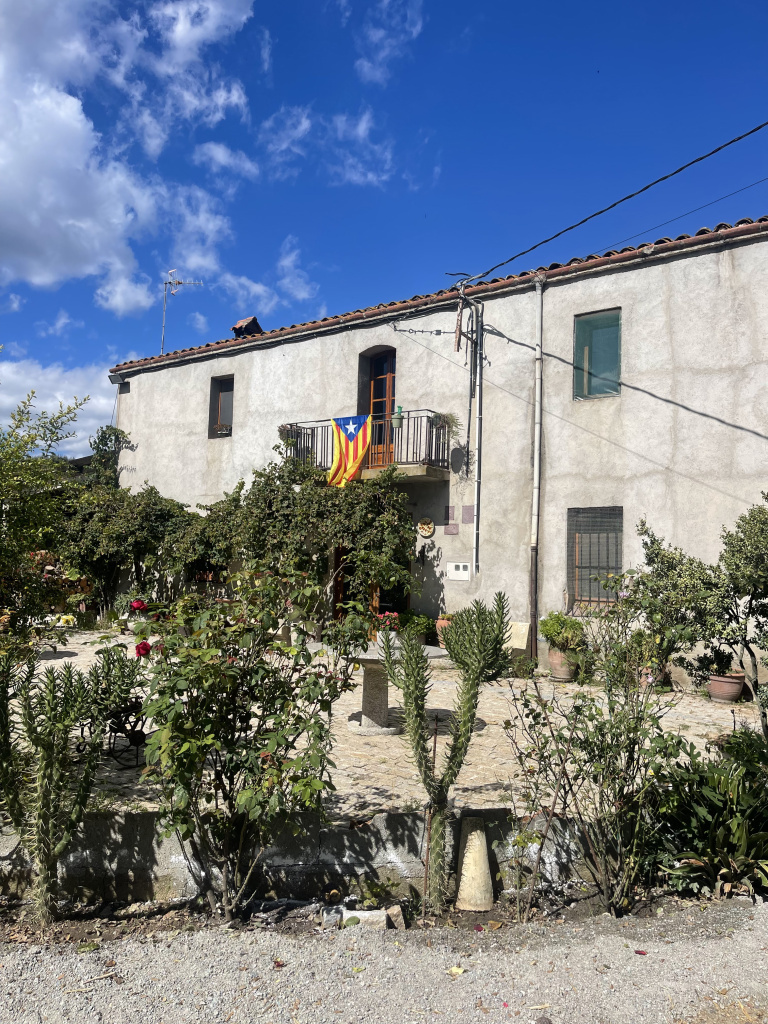 Imatge de la façana principal de Can Solà Nou. Imatge actual. Font: Fotografia pròpia